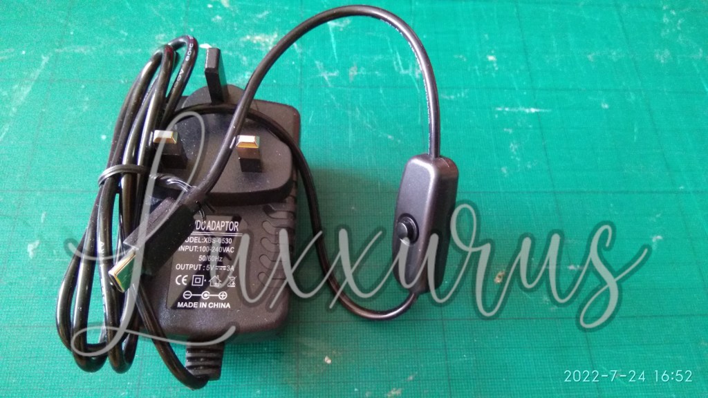 UK Power Supply with On/Off Button